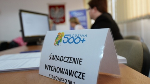 Rodzice Wnioski o świadczenie 500 plus można składać od środy 1 lutego