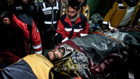 Pod gruzami przetrwał aż 278 godzin. Kolejna osoba uratowana w Turcji