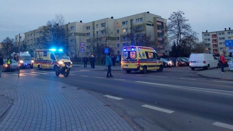 Bydgoszcz: motocyklista potrącił dwie osoby. Poszkodowani trafili do szpitala
