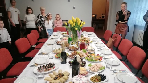 W podziękowaniu przygotowały Paschę. Ukrainki świętują Wielkanoc z Polakami [zdjęcia]
