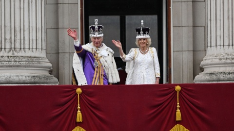 Karol III koronowany na króla Wielkiej Brytanii. Na uroczystościach były tłumy [aktualizacja, wideo]