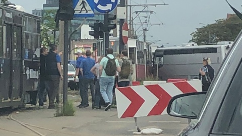 Zderzenie więziennego busa z tramwajem w Bydgoszczy. Nikt nie został ranny