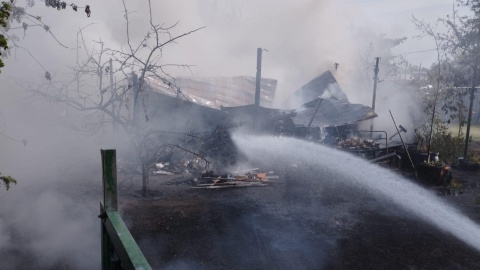 Pożar w Solcu Kujawskim, ciemny dym był widoczny z kilkudziesięciu kilometrów [zdjęcia]
