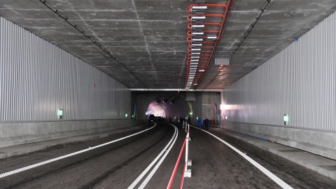 Zachodniopomorskie: Tunel w Świnoujściu łączący wyspy Wolin i Uznam otwarty [wideo]