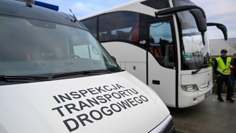 Kierowca autobusu miał zawieźć dzieci z Bydgoszczy do Łeby. Był pijany