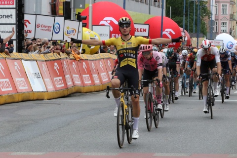 Tour de Pologne: Olav Kooj najlepszy na sprinterskim finiszu. Bez dużych zmian w generalce