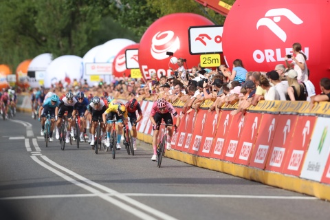 Tour de Pologne: van den Berg najlepszy na piątym etapie. Lider powiększył prowadzenie