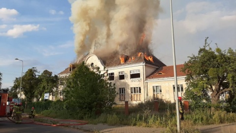 Po pożarze dawnego dworca w Bydgoszczy: kontrole urzędników i śledztwo policji