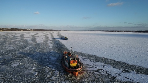 Osiem lodołamaczy będzie chronić Wisłę w rejonie Płocka do Włocławka przed zatorami