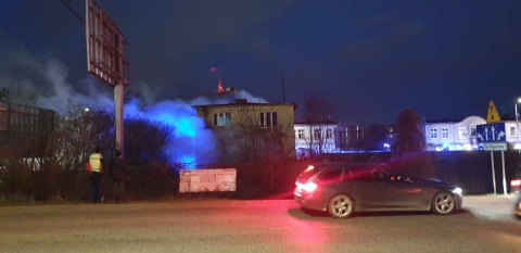 Pożar budynku przy alei Wyszyńskiego w Bydgoszczy. Spłonęły śmieci, nikt nie ucierpiał