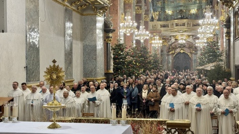 Pieszo, konno, biegiem i na rolkach: ponad milion pielgrzymów więcej na Jasnej Górze