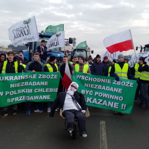Protest rolników pod Brodnicą. Chcą kontroli zbóż importowanych z Ukrainy