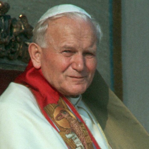 Narodowy Marsz Papieski w obronie Jana Pawła II Marszałek Sejmu wyraźnie popiera ten projekt