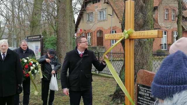 Jak ciężko kochać ziemię  upamiętnienie Henryka Kapsy, działacza rolniczego