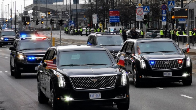 Prezydent USA powitany w Warszawie. Będzie przemówienie do narodu polskiego