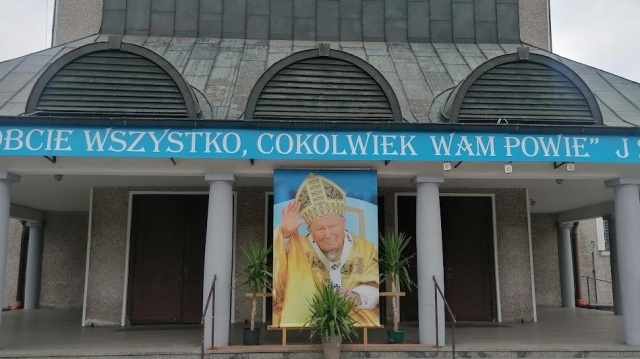 Konferencja i Misterium Męki Pańskiej. Obchody 18. rocznicy śmierci św. Jana Pawła II