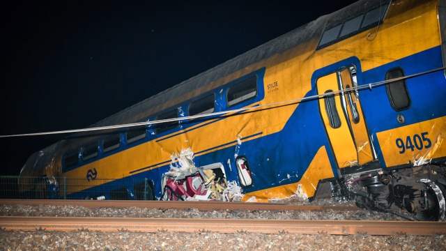 Wiceszef MSZ o katastrofie kolejowej w Holandii: wśród rannych nie ma Polaków