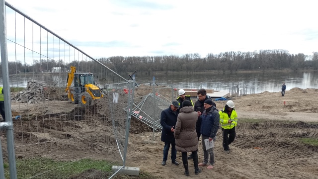 Rozrzucone ludzkie kości na placu budowy na Bulwarze. Miasto zleca badania