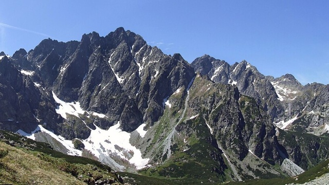 Wandale na szlakach w Tatrach. TPN apeluje do turystów o reagowanie [wideo]
