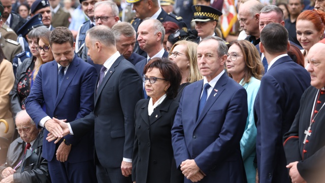 Prezydent i premier złożyli kwiaty przed pomnikiem Gloria Victis w godzinę W