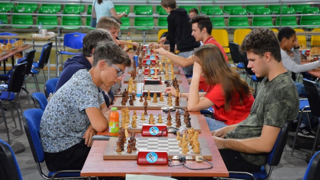 W Hali Łuczniczka wyłoniono najlepszych szachistów młodego pokolenia. Za nami MP juniorów