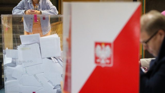 Starsza kobieta zmarła w lokalu wyborczym w Chrośnie w gminie Solec Kujawski