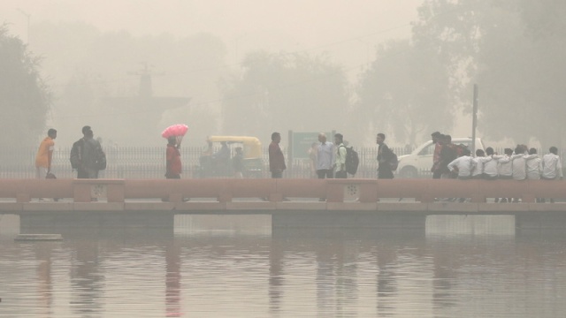 Indie: zanieczyszczenie powietrza przekroczyło normę 100-krotnie. To komora gazowa [wideo]