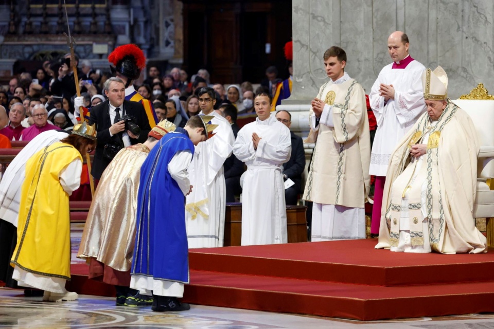 Msza św. w Watykanie w Nowy Rok, który obchodzony jest jako uroczystość Świętej Bożej Rodzicielki i Światowy Dzień Pokoju/fot. PAP, EPA