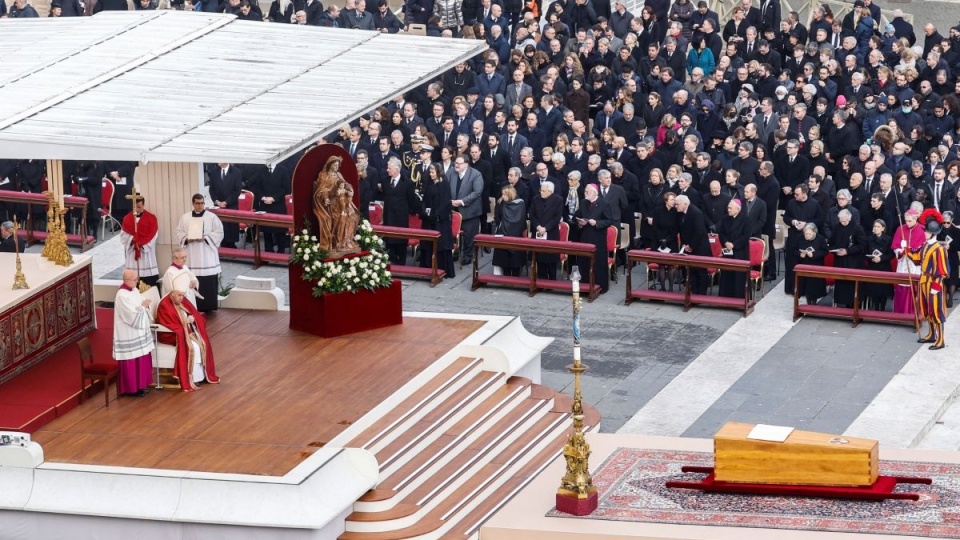 Msza pogrzebowa emerytowanego papieża Benedykta XVI/fot. Fabio Frustaci, PAP, EPA