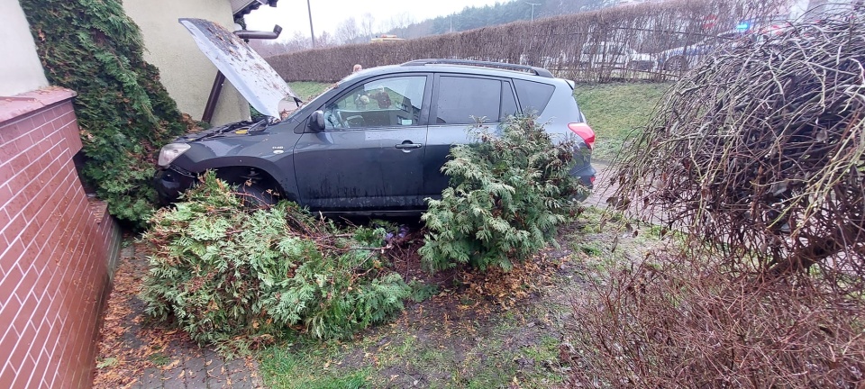 Kierowca trafił do szpitala/fot. Pomoc Drogowa Bydgoszcz 24h Andruszczenko Krystian 501337500, Facebook
