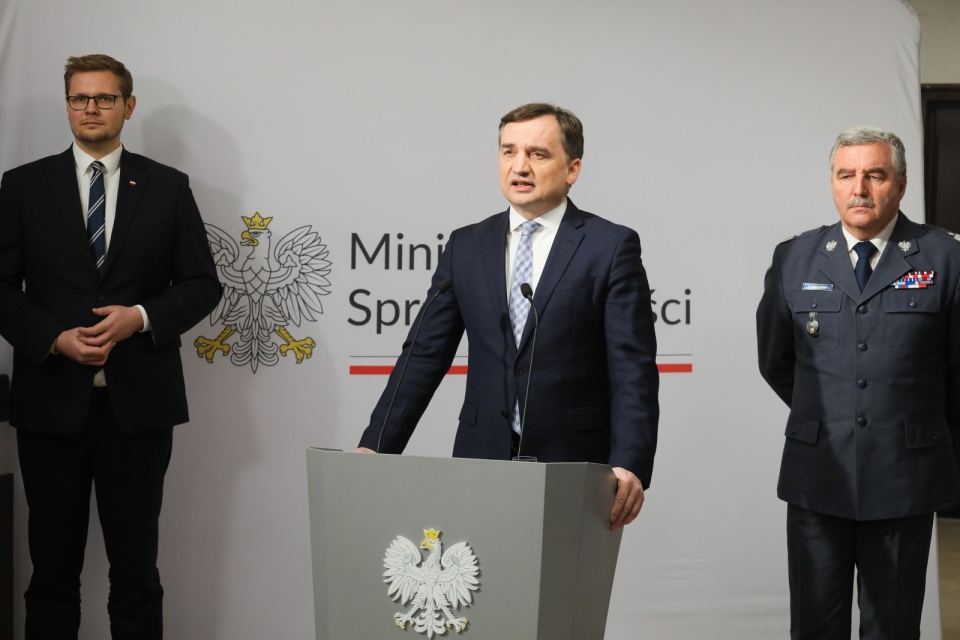 Minister sprawiedliwości, prokurator generalny Zbigniew Ziobro (w centrum)/fot. Paweł Supernak, PAP