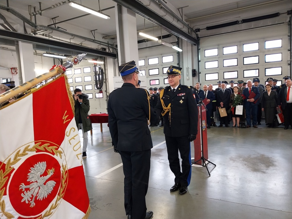 Komendanta Bullera żegnali jego koledzy druhowie, prezydent Bydgoszczy, starosta powiatu bydgoskiego oraz burmistrzowie podbydgoskich gmin/fot. Elżbieta Rupniewska