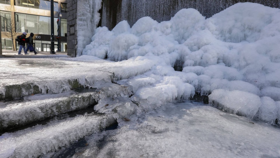 Ponad 20 mln ludzi na północnym wschodzie USA w sobotę stoi w obliczu zagrażającej życiu mroźnej temperatury. Zdjęcie ilustracyjne./fot. PAP/EPA/Erik S. Lesser/archiwum