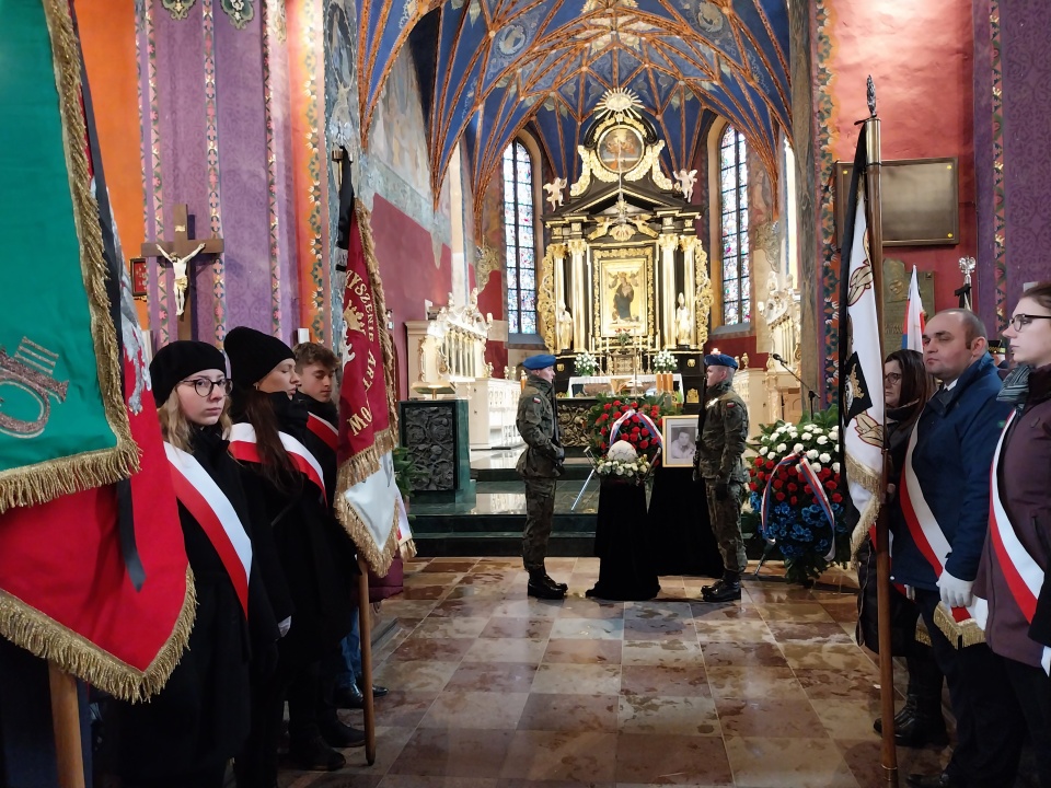 Uroczystości pogrzebowe Leonarda Pietraszaka w Bydgoskiej Katedrze./ Fot. Elżbieta Rupniewska