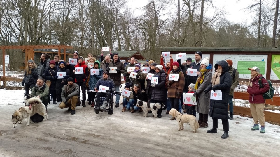 Protest przeciw wycince 180-letnich sosen na toruńskiej Barbarce/fot. Michał Zaręba