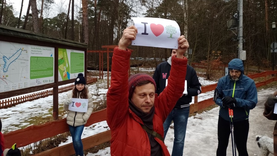 Protest przeciw wycince 180-letnich sosen na toruńskiej Barbarce/fot. Michał Zaręba