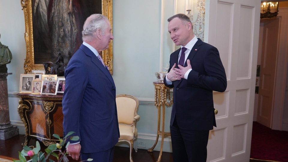W Pałacu Buckingham odbyło się w piątek po południu spotkanie prezydenta RP Andrzeja Dudy z królem Wielkiej Brytanii Karolem III./fot. King Charles III/Facebook