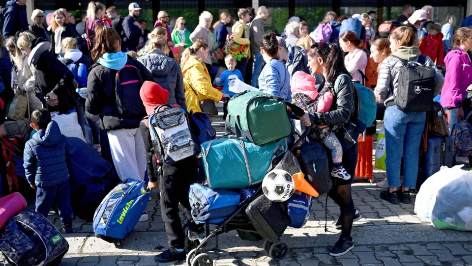 З 1 березня біженці, які перебувають у Польщі понад 120 днів і розміщені в колективних центрах, будуть зобов’язані покривати 50% своїх витрат. витрати на перебування/фото Дарек Дельманович, PAP