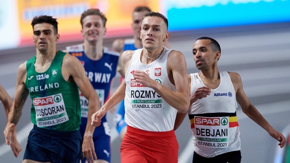 Michał Rozmys zrobił, co do niego należało i pewnie awansował do finału biegu na 1500 metrów. Fot.: Adam Warżawa/PAP