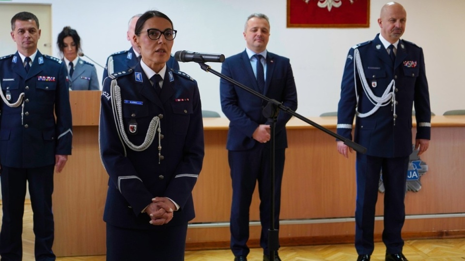 Nowo przyjęci funkcjonariusze złożyli ślubowanie w Komendzie Wojewódzkiej Policji w Bydgoszczy. Oprócz tego, na stanowisko Zastępcy Komendanta powołano insp. Małgorzatę Jorkę/Fot. KWP Bydgoszcz