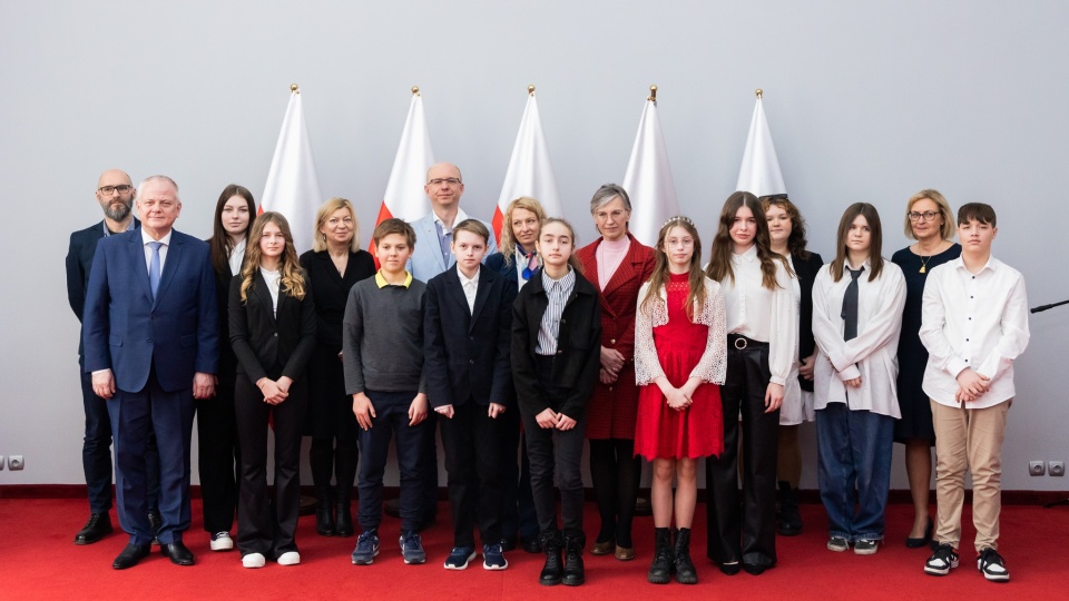 13 uczniów zostało nagrodzonych w konkursie/fot. Kujawsko-Pomorski Urząd Wojewódzki