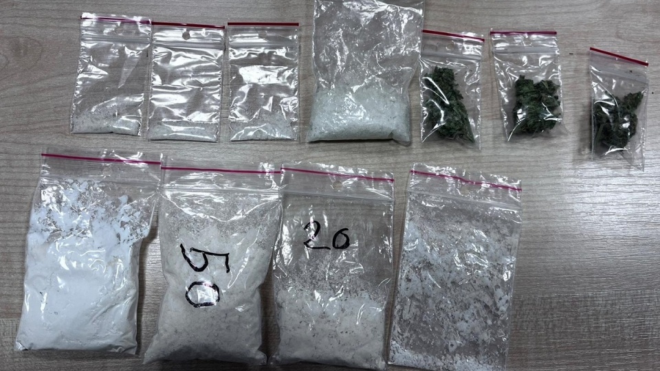 Policjanci z Szubina zabezpieczyli ponad 140 gramów narkotyków/Fot. KPP w Nakle