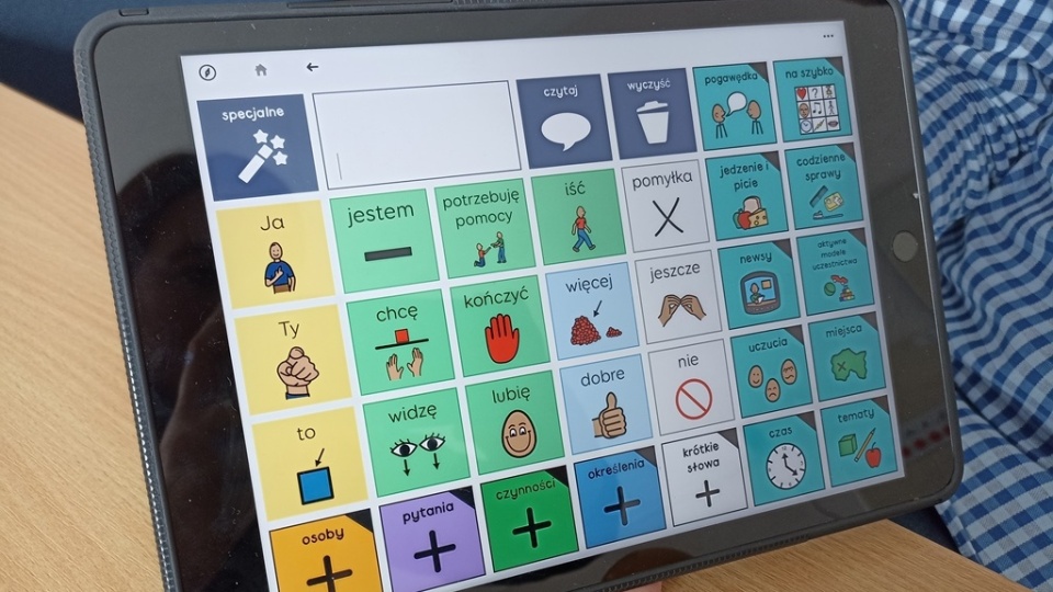 W ZS nr 26 w Toruniu prezentowano nowe technologie wykorzystywane do pracy z dziećmi z niepełnosprawnością/fot. Monika Kaczyńska