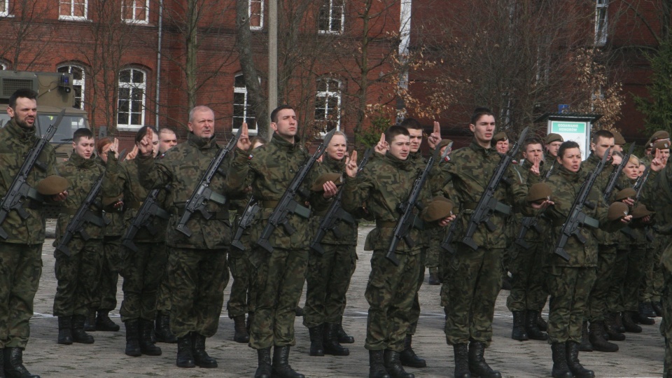 Trwające 16 dni szkolenie zakończyło się uroczystą przysięgą/Fot. nadesłane przez 8 K–PBOT
