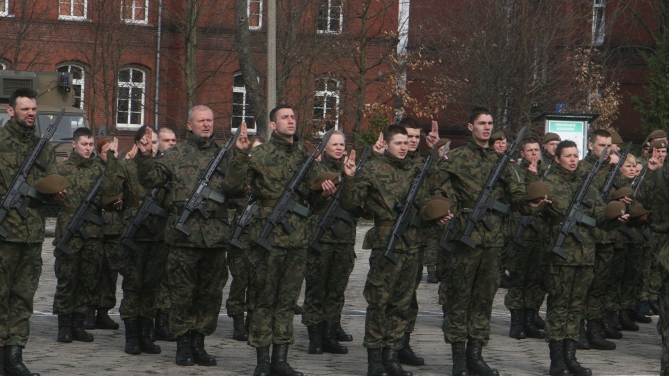 Trwające 16 dni szkolenie zakończyło się uroczystą przysięgą/Fot. nadesłane przez 8 K–PBOT