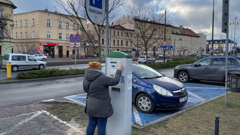 – Wiele ulic stanie się ulicami jednokierunkowymi, dodatkowo ograniczymy na wąskich uliczkach osiedlowych w centrum prędkość do 30 km/h – mówi Okoński/fot. ZDMiKP w Bydgoszczy