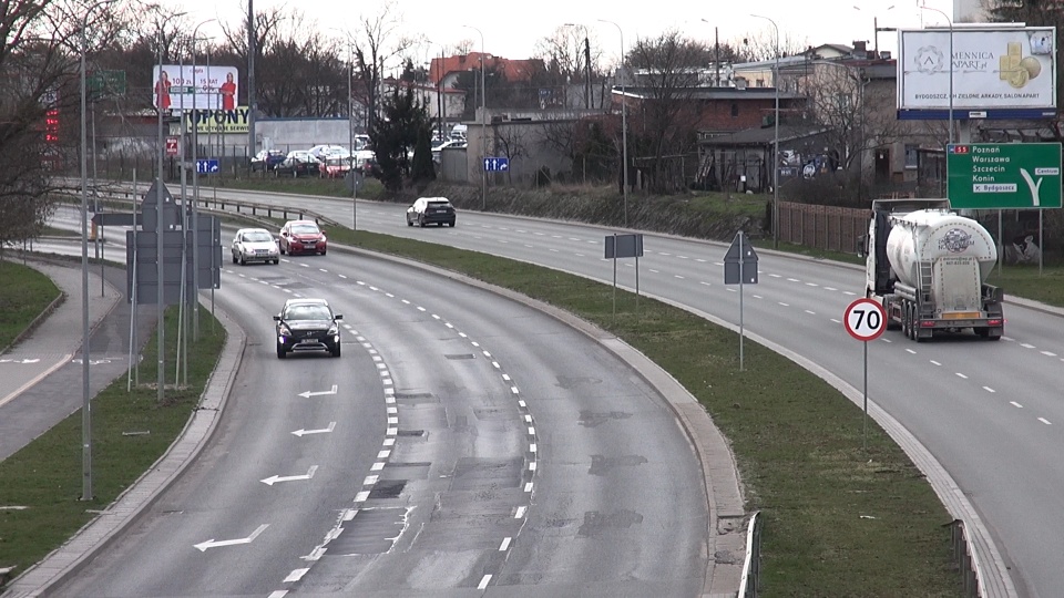 Nadmierna prędkość to jedna z najczęstszych przyczyn wypadków/Fot. (jw)