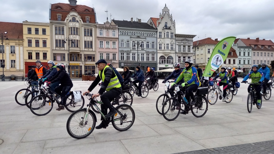 Bydgoszcz-Tazbirowo. Bydgoska Masa Krytyczna zainaugurowała sezon turystyczny/fot. Tatiana Adonis