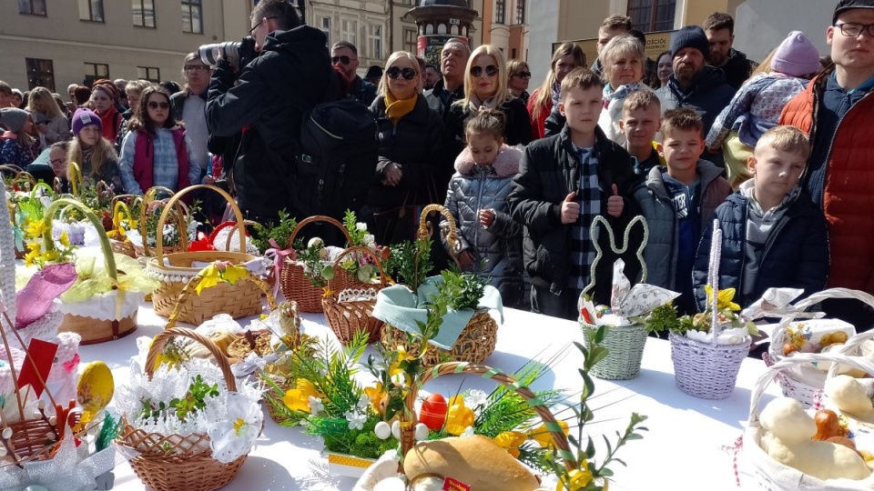 Miejska święconka na Rynku Staromiejskim w Toruniu/fot. Michał Zaręba