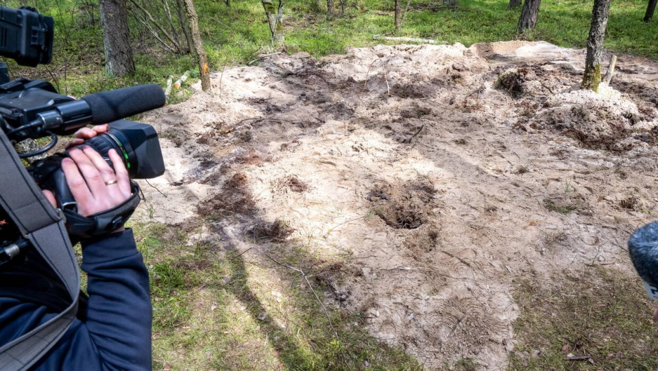 Według gen. Piotrowskiego można połączyć znalezisko z okolic Bydgoszczy z tym, co działo się w powietrzu 16 grudnia/fot. Tytus Żmijewski, PAP